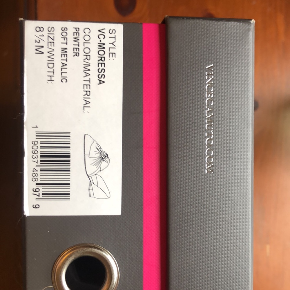 Vince Camuto flats. NWT. 8 1/2. Silver. - Picture 8 of 8